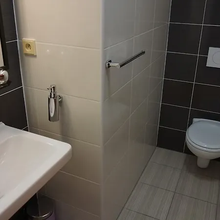 Oda ve Kahvaltı - House Melani 4*