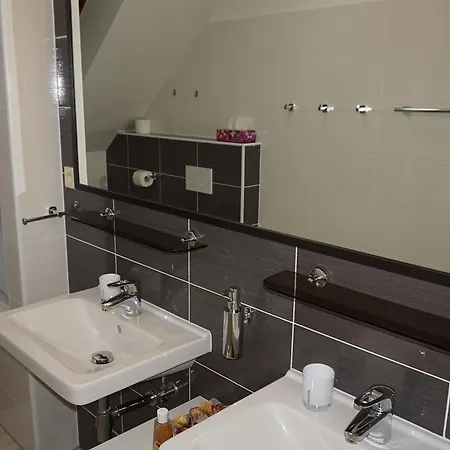 - House Melani 4* Velke Prilepy