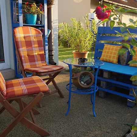 - House Melani Oda ve Kahvaltı 4*