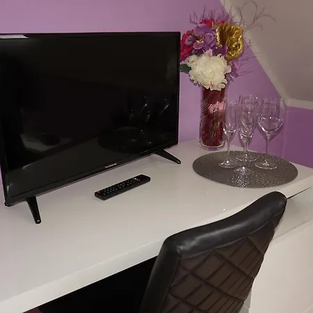 - House Melani Oda ve Kahvaltı Velke Prilepy