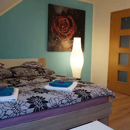 Oda ve Kahvaltı - House Melani 4*